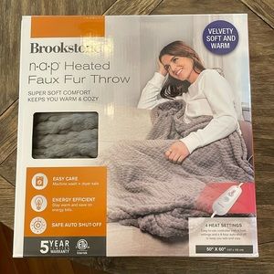 Brookstone heated faux fur throw